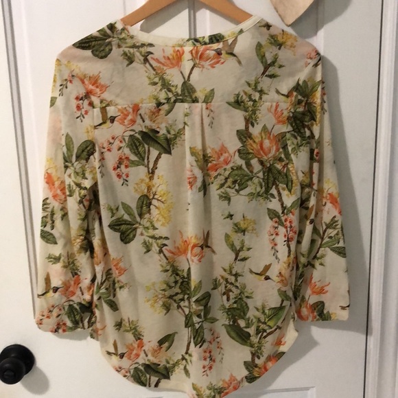 Lightweight hummingbird botanical shirt - Picture 4 of 4